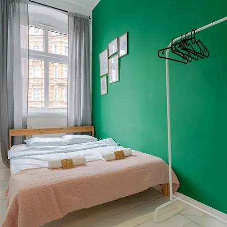 Apartmán Przytulne I Budzetowe Na Sienkiewicza Komfort W Zielonym Sercu Wroclawia Vratislav