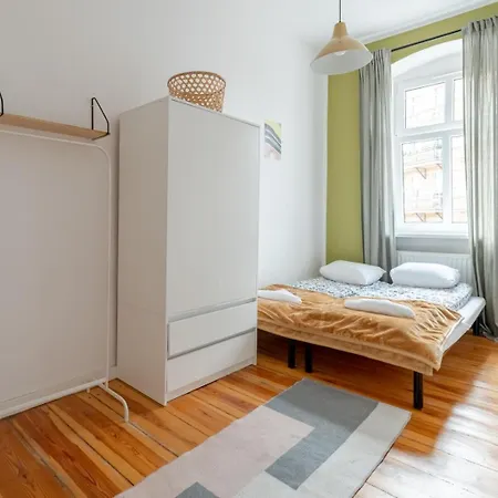 Apartament Przytulne I Budzetowe Na Sienkiewicza Komfort W Zielonym Sercu Wroclawia